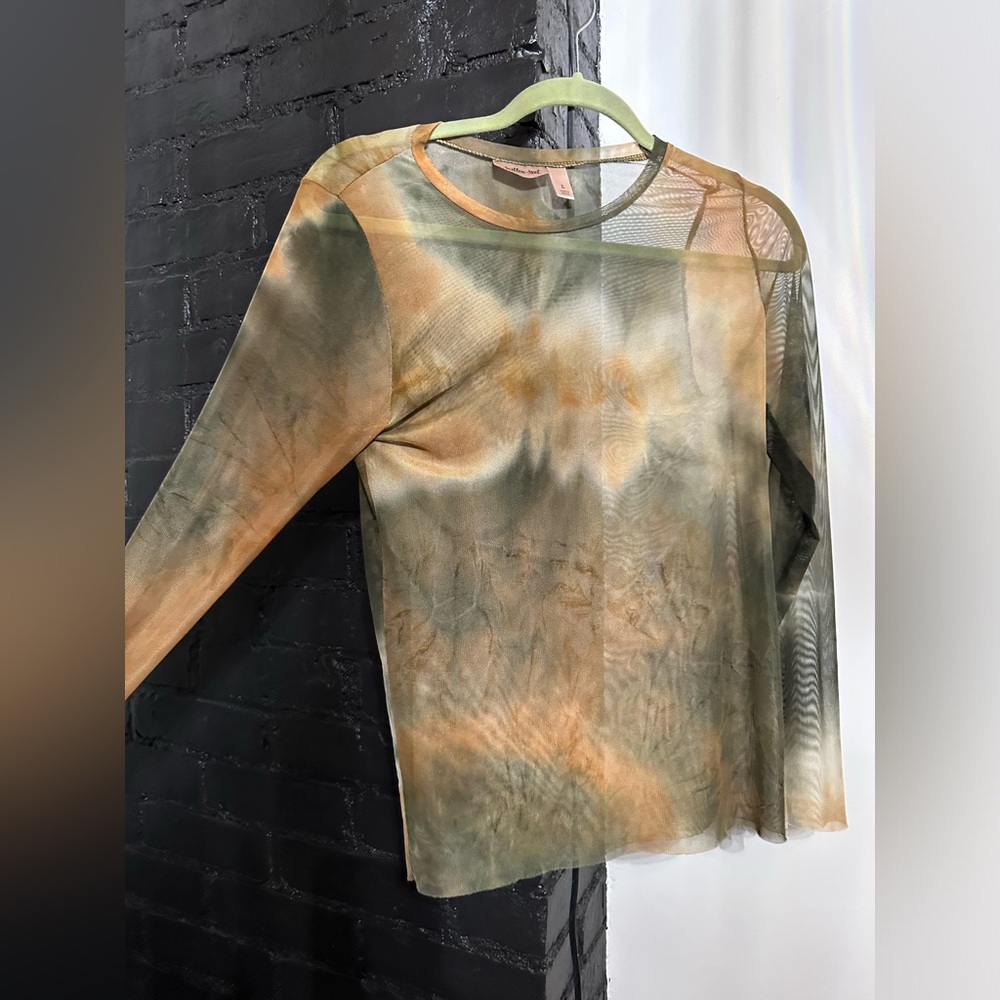 Undershirt for layering